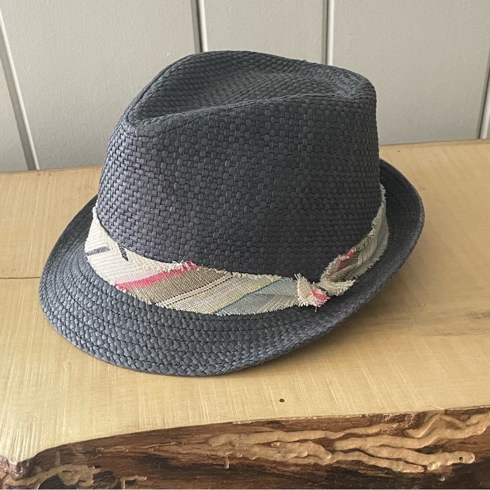 $10 SALE Beach Fedora Dark Blue Gray Striped Band Straw Unisex Short Brim Hat - Picture 10 of 10